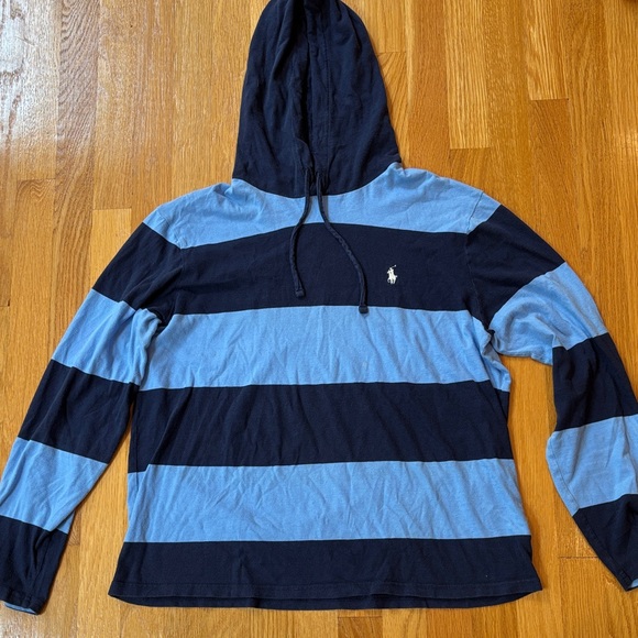 Men’s Ralph Lauren long sleeve t-shirt hoodie.